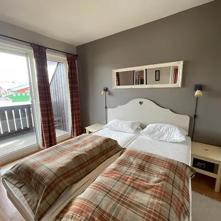 Relaxing Retreat With Two Terraces Beitostolen