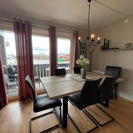 Апартаменты Relaxing Retreat With Two Terraces