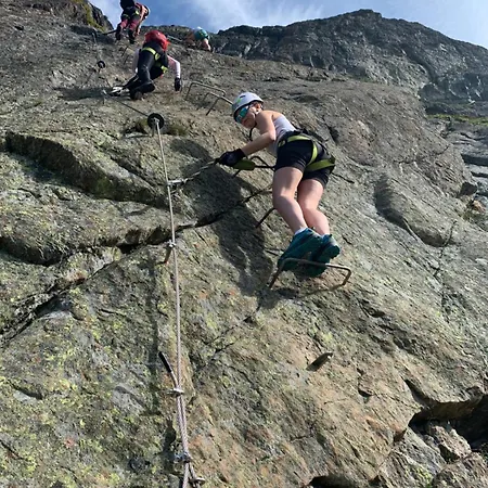 Lägenhet Relaxing Retreat With Two Terraces *